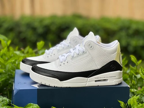 Air Jordan 3 x Fragment White Black DG 2.0 Version DA3595-100