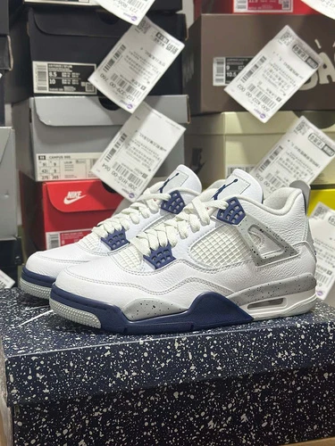 Air Jordan 4 Midnight Navy