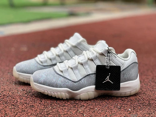 Air Jordan 11 Year of the Snake White Purple Black Basketball Shoes HQ7000-001