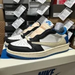 Travis Scott x Air Jordan 1 Lightning  DV3564-001