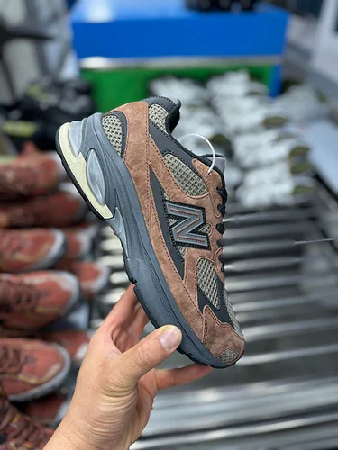 New Balance M2010 Brown Black Shoes