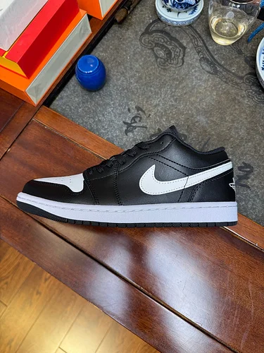 DT Air Jordan 1 Low Black White Leather Shoes 553558-043