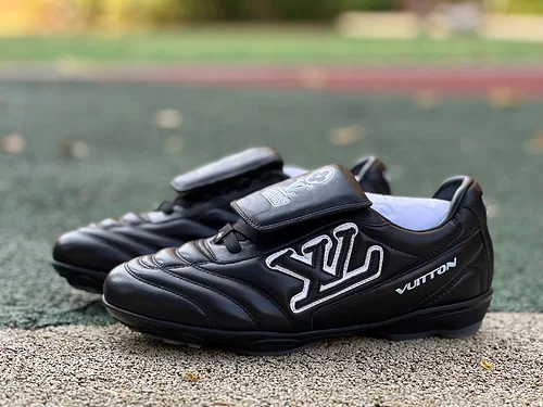 LOUIS VUITTON Footprint Soccer Black Shoes