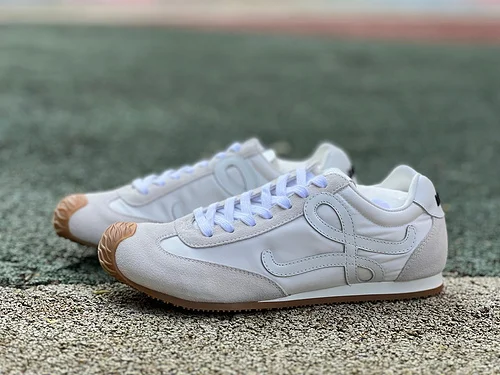 LOEWE Ballet Runner 2.0 Beige Leather Shoes