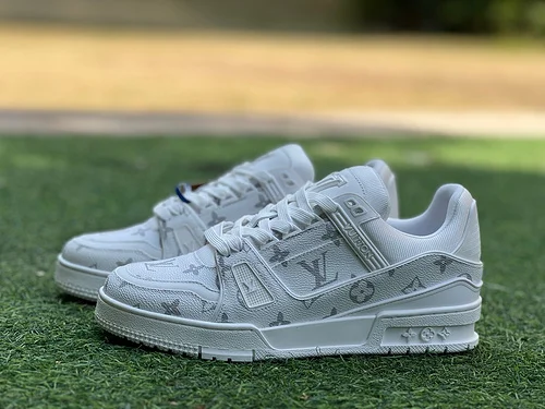 LOUIS VUITTON Trainer White Grey Shoes