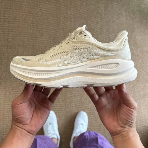 HOKA ONE ONE Bondi 9 Beige Running Shoes 1162011/OLTM