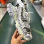 VG Pure Original Balenciaga Phantom Sneaker 3XL Light Beige Chain Lock W3XPL1882