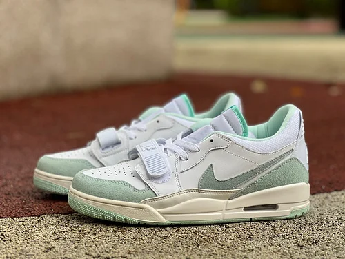 AJ312 White Green Low Top Sneakers Fq7827-103