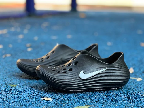 Nike ReactX Rejuven8 Clogs Black White Green Strike HV5060-003