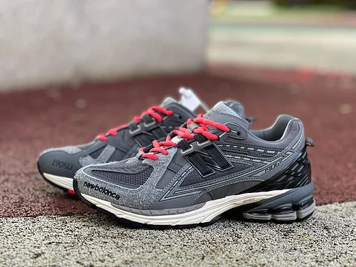 NB1906NGC Grey Red Sneakers