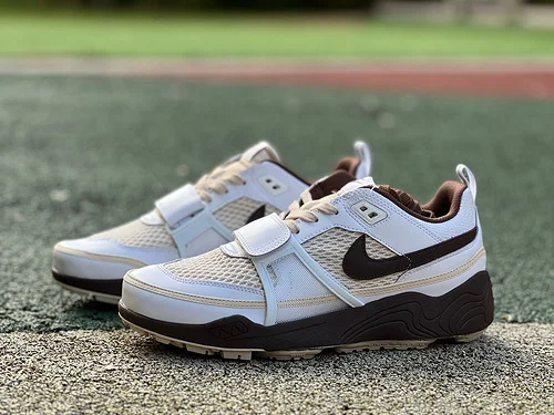 Pure Original Travis Scott x Nike ZOOM Field JAXX White Light Chocolate