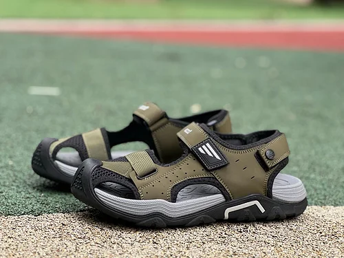 ECCO BIOM Men's Outdoor Trail Closed-Toe Sandals Mountain Series