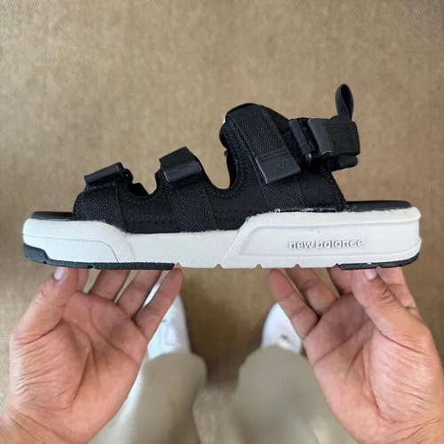 New Balance Caravan Ulti Black White Anti-Slip Sports Sandals