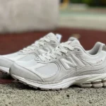 Pure Original NB2002RHX Beige Sneakers