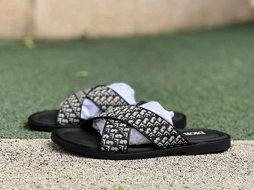 Dior Alias Calfskin Flat Slides Black White Men's Beige