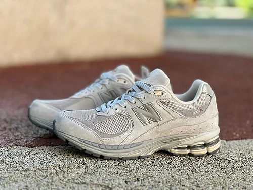 Pure Original NB2002R Grey Suede ML2002RD