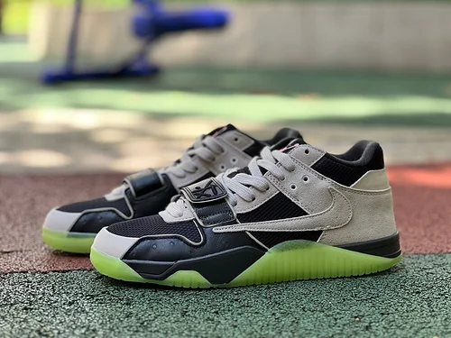 Chase B x Travis Scott x Jordan Jumpman Jack TR Triple Collaboration Grey Black Green IH7971-001