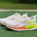 Nike Vomero 18 White Pink Green Marathon Running Shoes HM6804-002