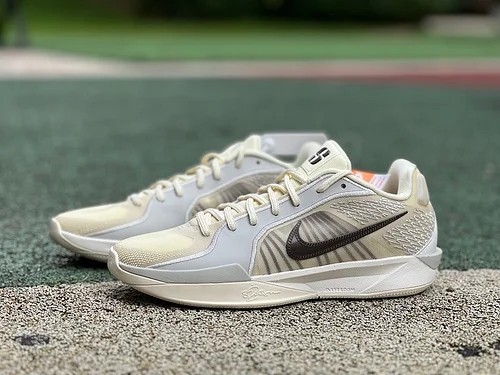 Pure Original Nike Sabrina 2 Coconut Milk Low Top Basketball Shoes FZ1517-102