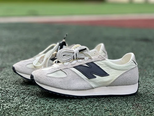 President Version NB471 Beige Black