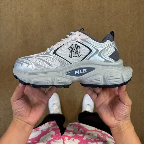 MLB Winner Chunky Cyber Dad Shoes White Blue