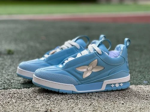 LOUIS VUITTON Skate LV Sneakers Blue