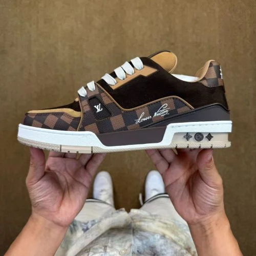 LV Nigo Collaboration Portrait Monogram Brown LOUIS VUITTON Trainer