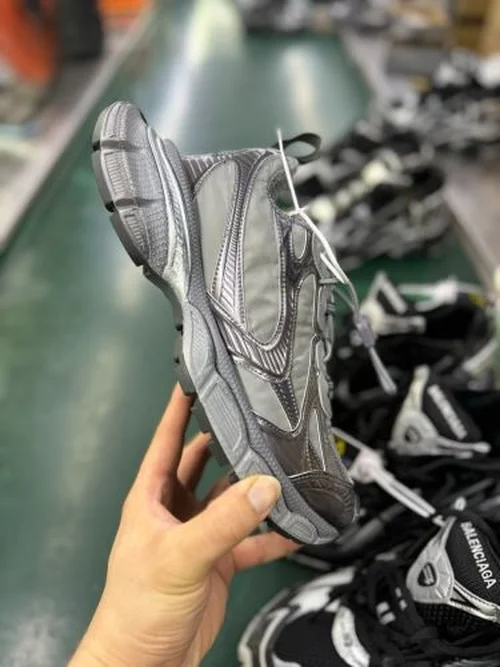 VG Balenciaga 3XL 3+ Series Sneakers 10th Generation Elastic Band
