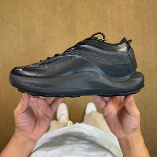 Roa Sella Outdoor Shoes Nylon Black Gorpcore