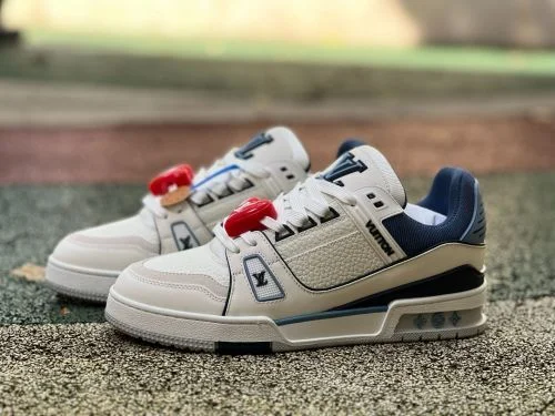 LOUIS VUITTON Trainer LV White Blue