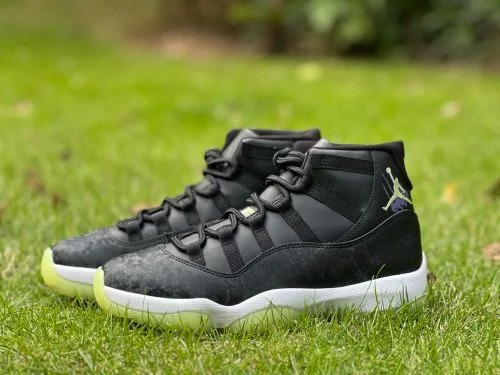 AJ11 Luminous Halloween Black White Green IB1378-001