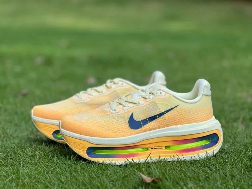 Nike Vomero 19 Marathon Running Shoes Beige Orange HQ2050-401