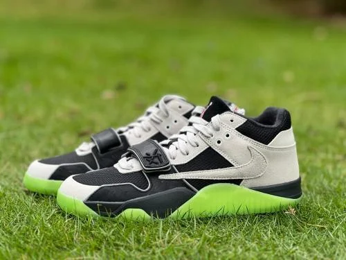 Pure Original Jordan Travis Scott Glow-in-the-Dark Grey Black Green IH7971-001