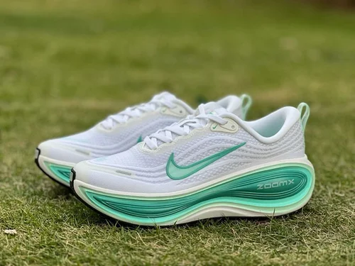 Nike Vomero Plus Running Shoes White Green HV8154-100