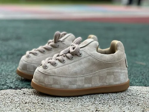 LOUIS VUITTON x Nigo Yeti FW25 Beige Suede Snow Boots