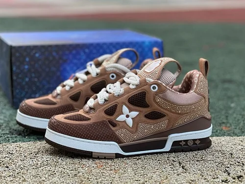 LV Clover Trainer 2026 New Starry Sky Gift Box Chip Version