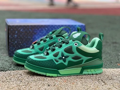 LV Clover Trainer 2026 New Starry Sky Gift Box Chip Version