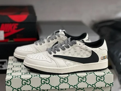AJ1 Travis Scott Low Top Gucci Collaboration