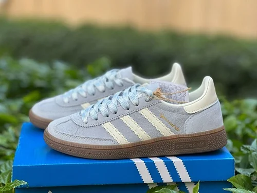A Pure Original Adidas Handball Spezial White Blue KI5933