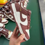 CS Version Dunk Year of the Horse Gold Hook Red Brown IB4417-104