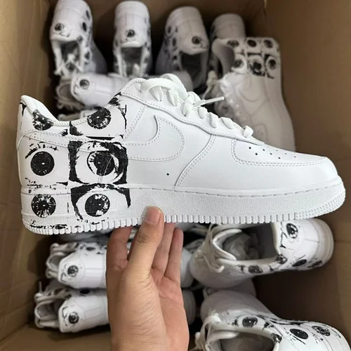 GX AF1 x CDG x Supreme White Six Eye 923044-100