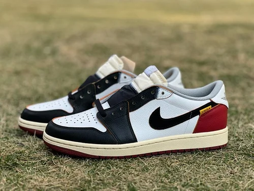 AJ1 Union Low Top Splice Black White Red HQ6998-106