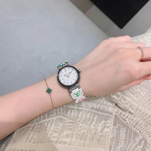 LV Watch LV 33mm watch mb