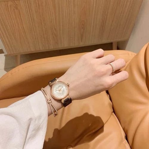 LV Watch LV 33mm watch mb