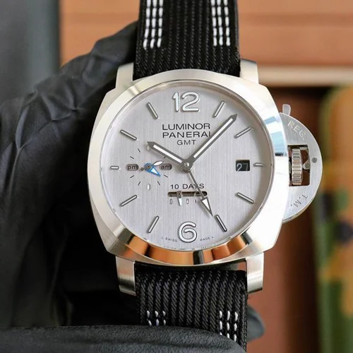 Panerai Watch Panerai 43.9X16.6mm