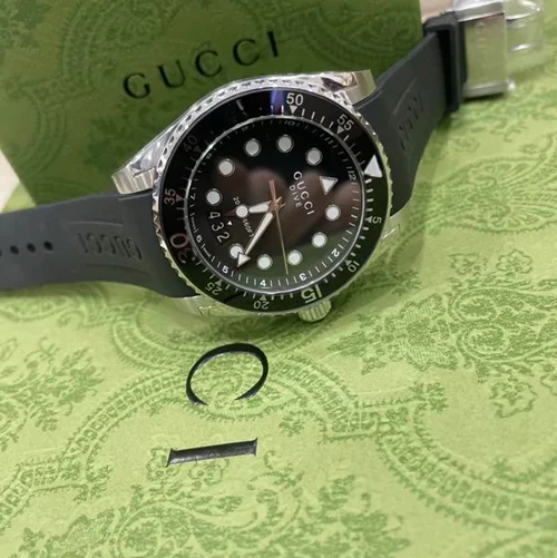 Gucci Watch Gucci watch