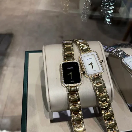 Chanel Watch Chanel 21X26mm