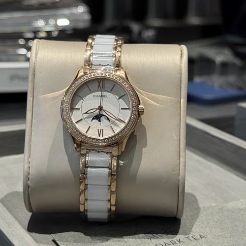 Chanel Watch Chanel 34.6X26.7mm