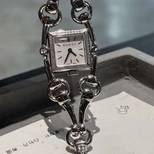 Gucci Watch Gucci watch