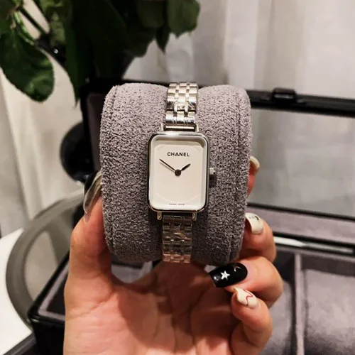 Chanel Watch Chanel 21X26mm